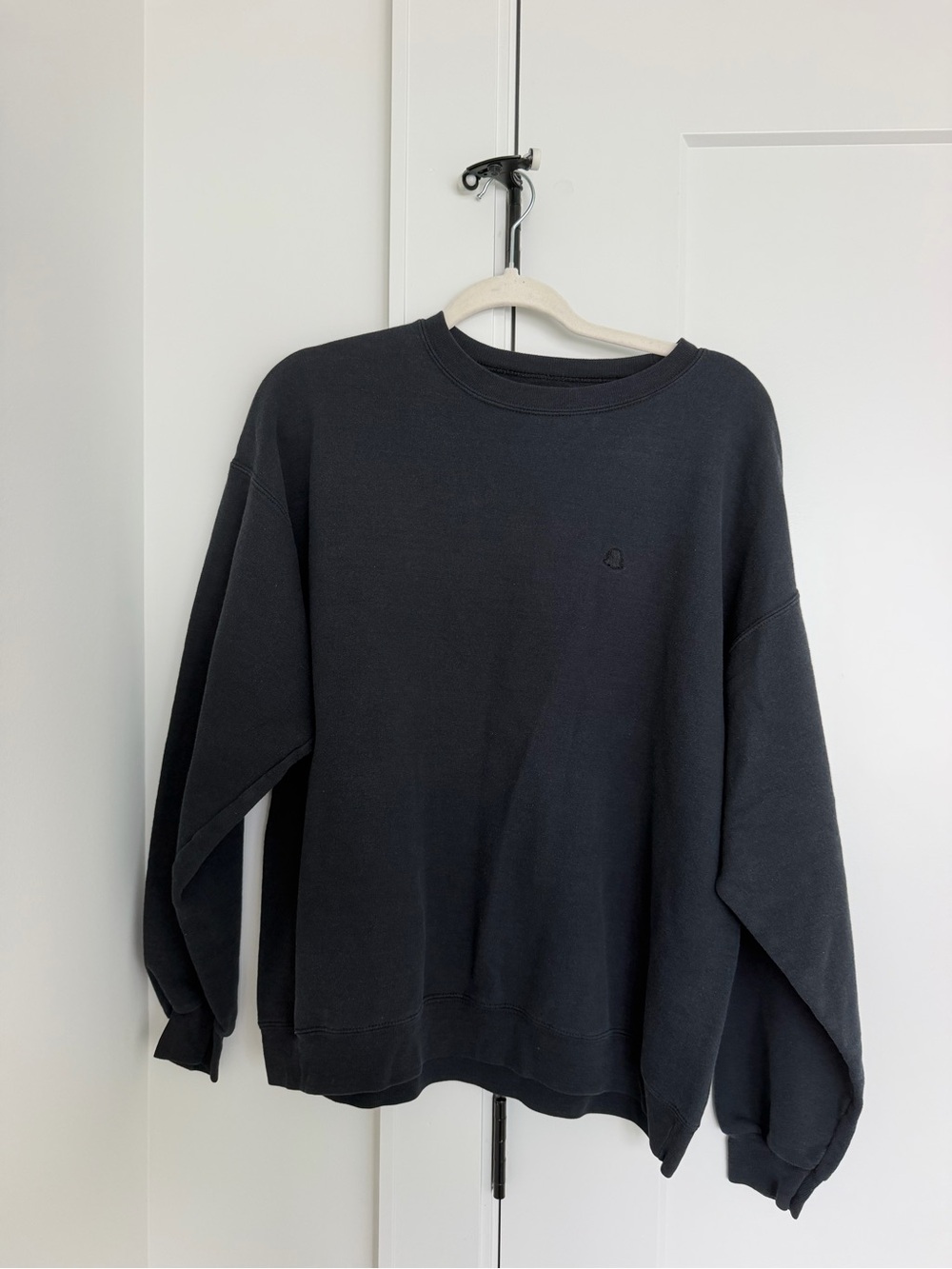 Men’s Snapchat Crewneck Sweater — Black